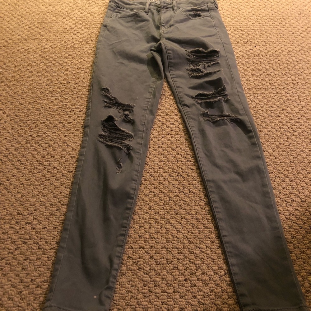 American Eagle Outfitters ripped jeans- grayish